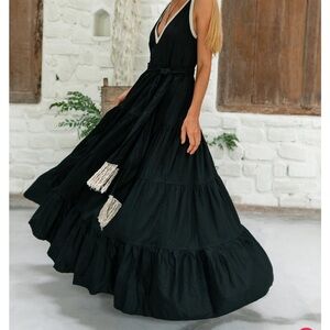 Elegant Black Maxi Dress